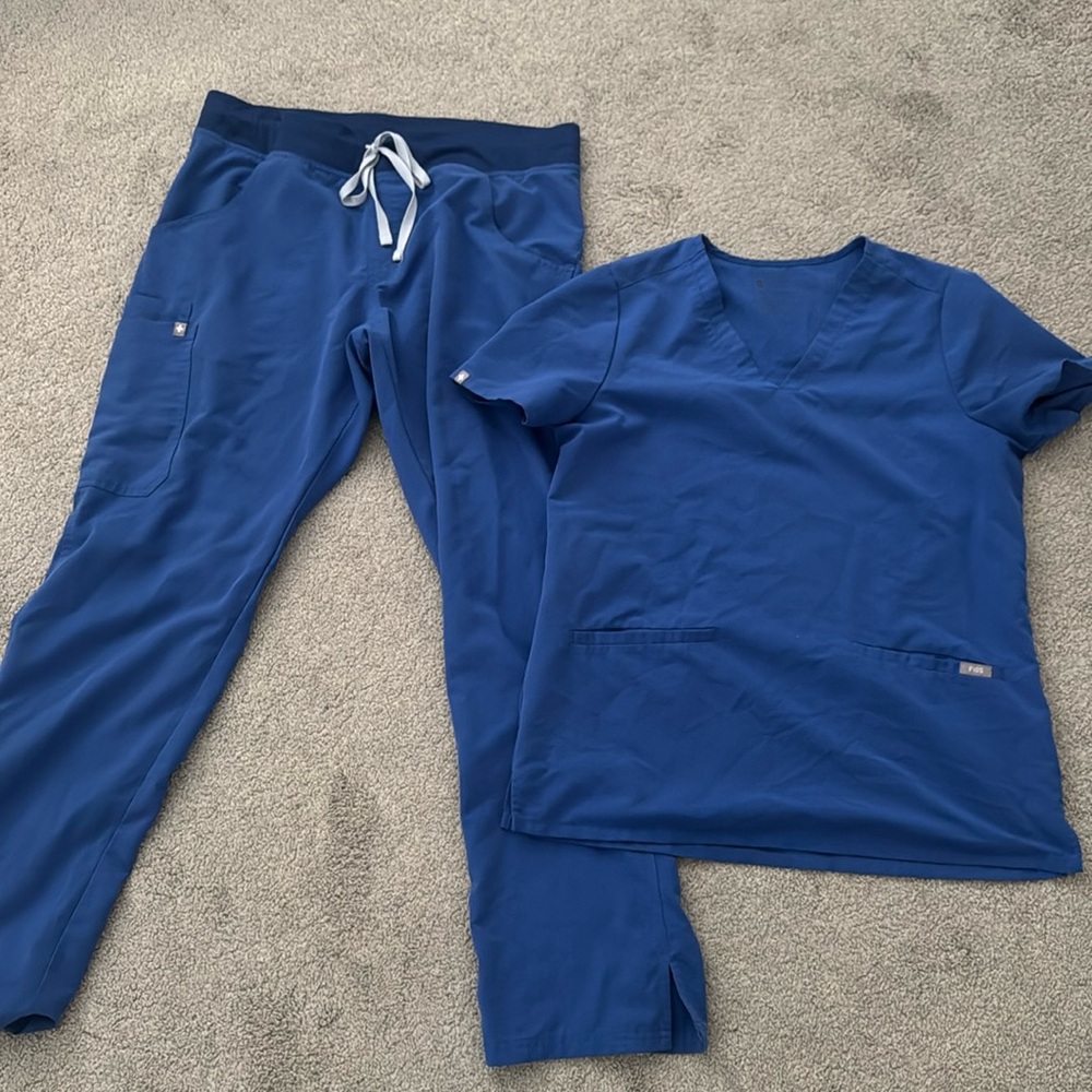 Figs scrubs